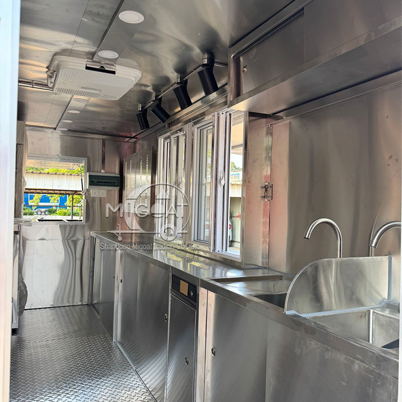 Remorque alimentaire multifonc - Commercial Kitchen Vendor avis et prix